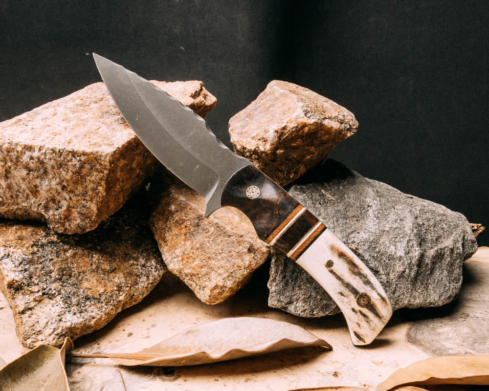 Ishi desert ironwood, black G10/ natural micarta/ white G10/ and bra