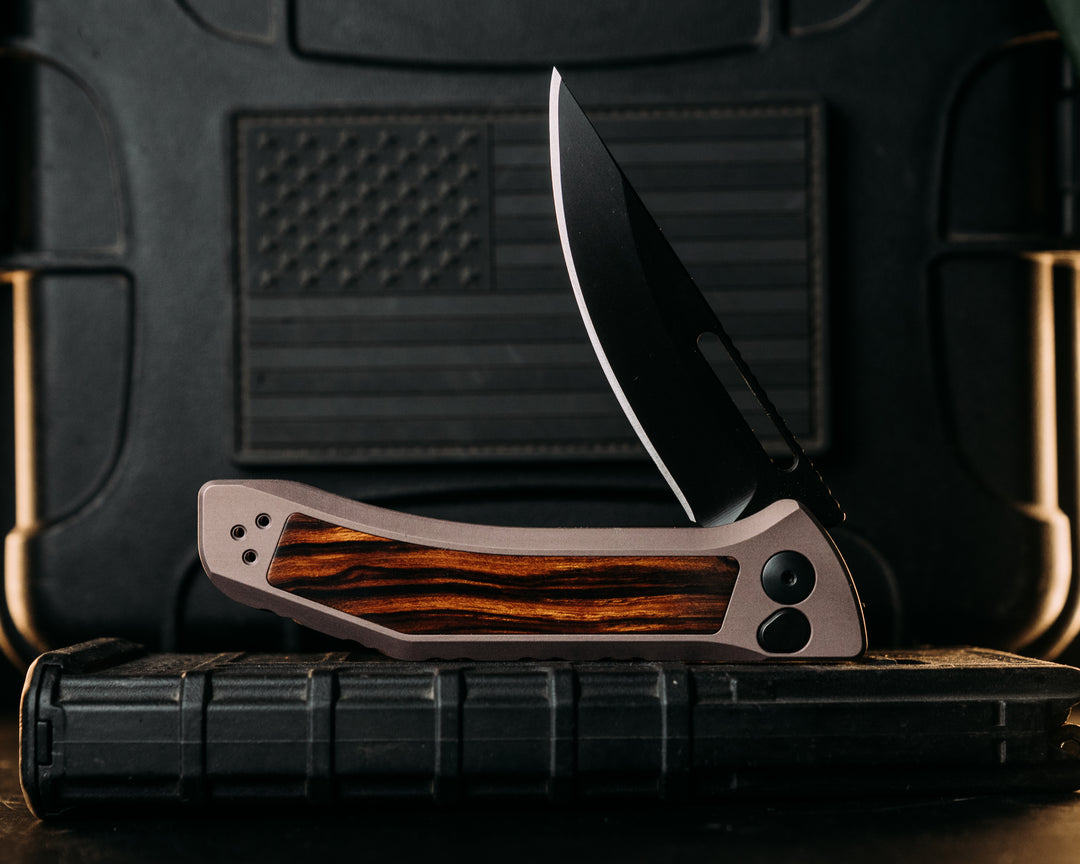 Kwaiken Folder Custom - Desert Ironwood, Anodized Gray Handle, Black Nitride Blade, Textured Grip, Deep Carry Pocket Clip