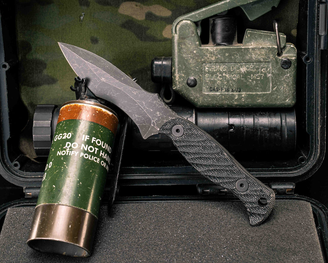 Extremis MK1 - Black Canvas Micarta, Allen Bolts, Hollow Lanyard Hole, Textured Grip