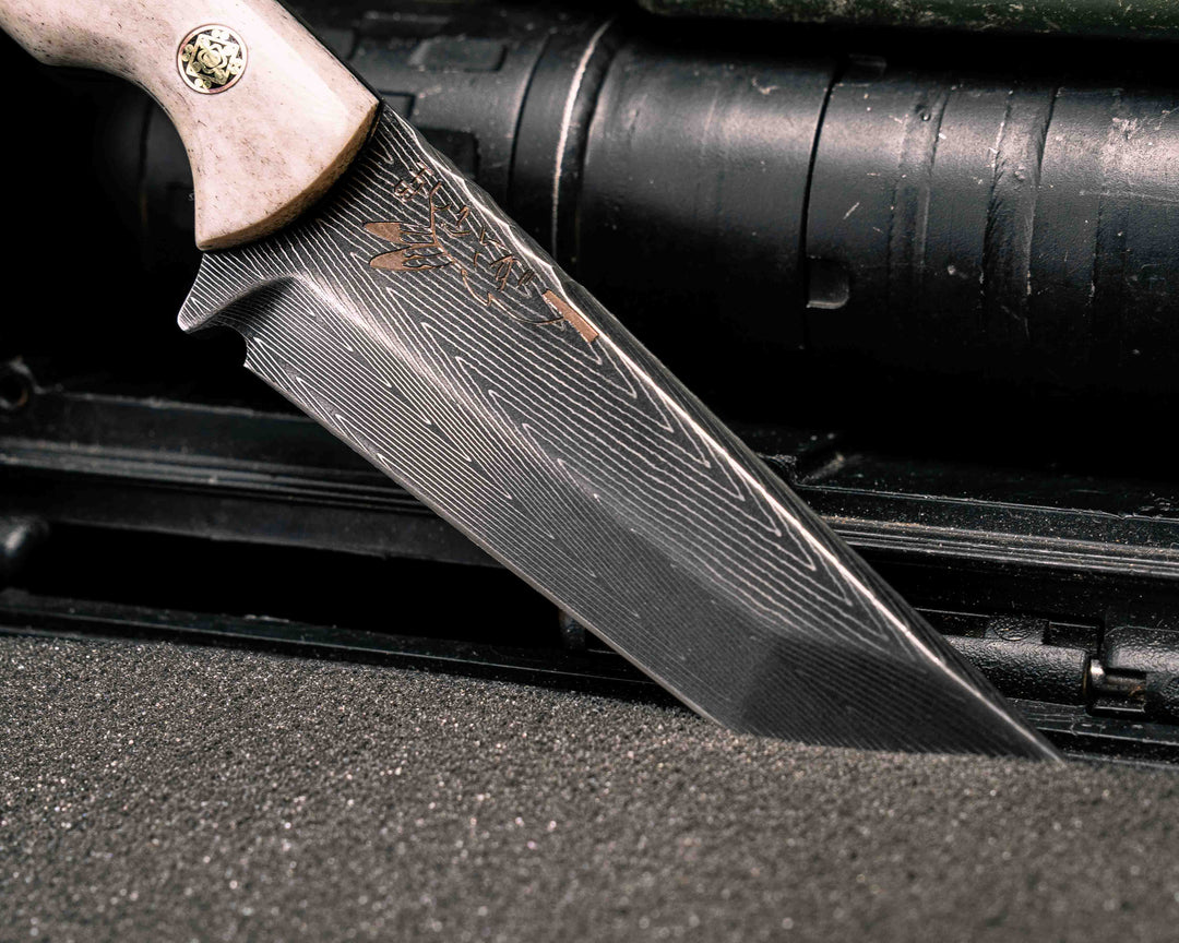 SHAW SHIV x HFB - Vegas Forge Herringbone Damascus- Elk Antler, Black G10, Copper and Black Canvas Micarta Split, Desert Ironwood, Mosaic Pins, 1/8" Copper Pin, Smooth Grip