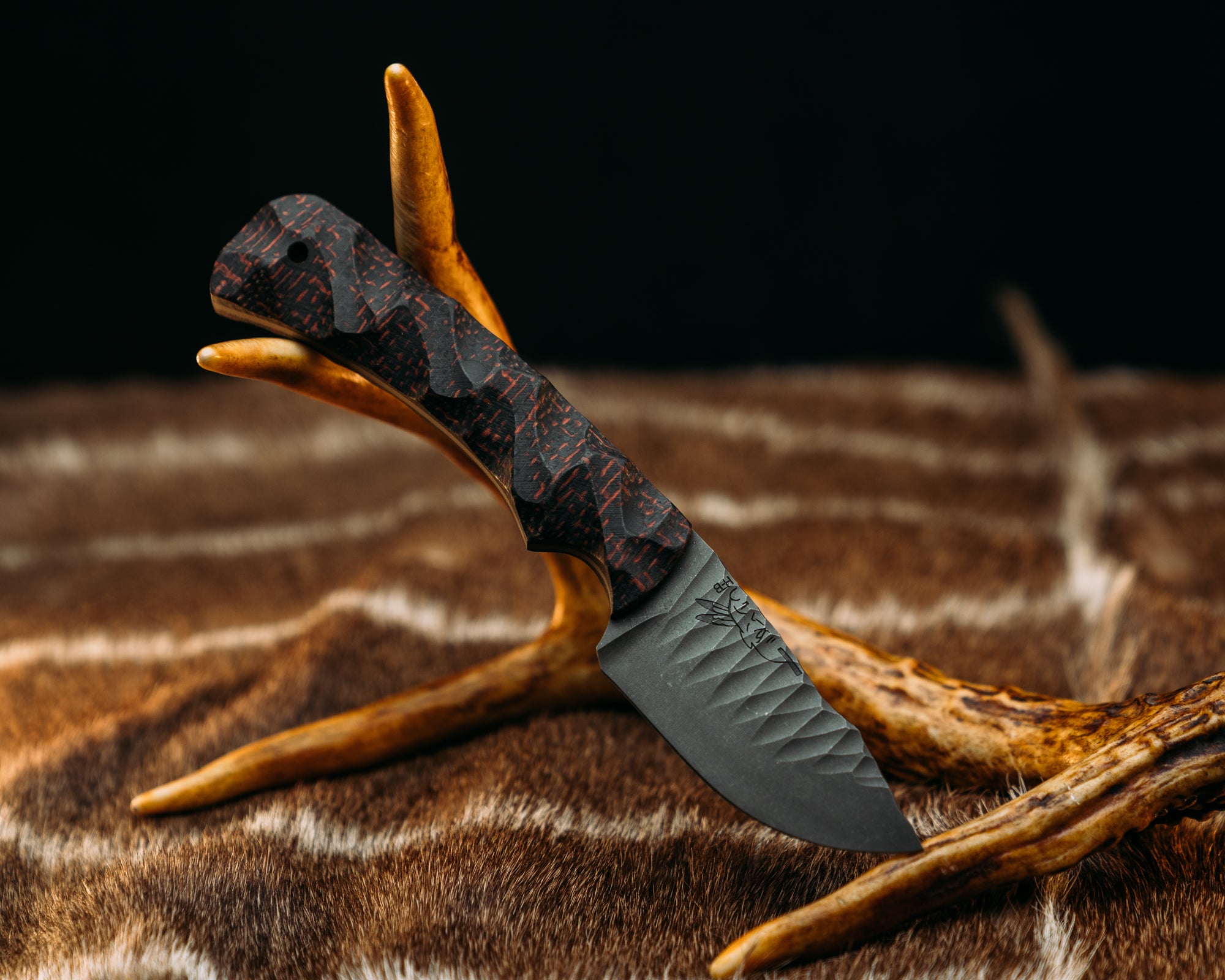 Beef Harpoon Back Country - Black and Red Burlap Micarta, CF Pins, CF ...
