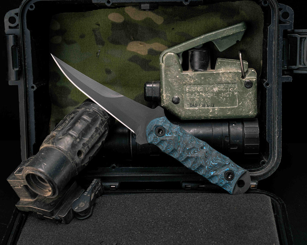 Combat Filet- Arctic Storm Carbon Fiber, Armor Black Cerakote, Allen Bolts, Textured Grip