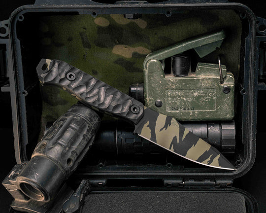 Field Knife- Black Dunes Carbon, Tiger Stripe Cerakote, Allen Bolts, Textured Grip