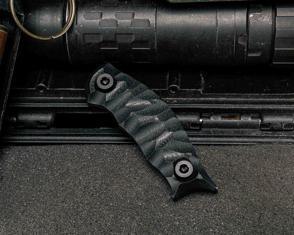 Karambito Scales- Black G10,  Allen Bolts, Chaos Grip