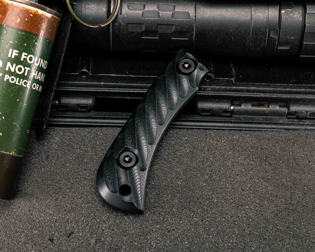 Cav Jr Scales- Black G10, Allen Bolts, Textured Grip