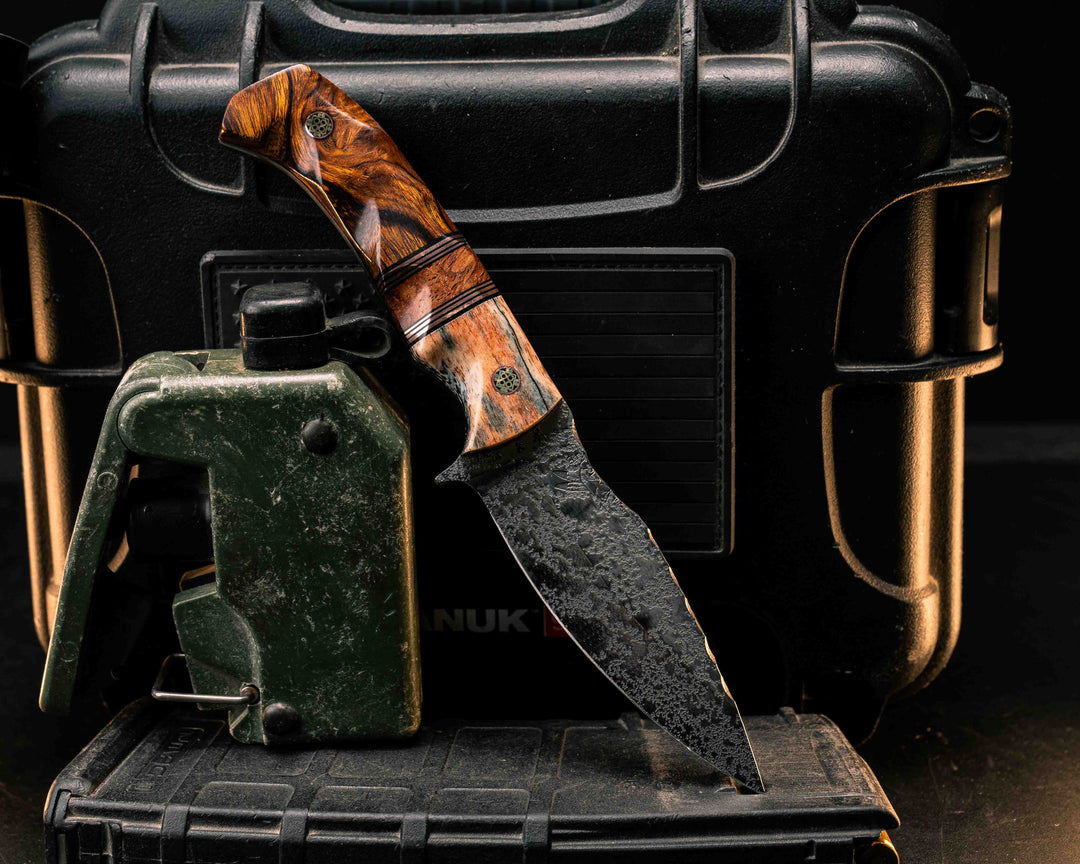 Ishi- Dyed Giraffe Bone, Black G10 and Copper Pin Striping, Honduran Mahogany Split, Desert Ironwood, Mosaic Pins, Textured Grip