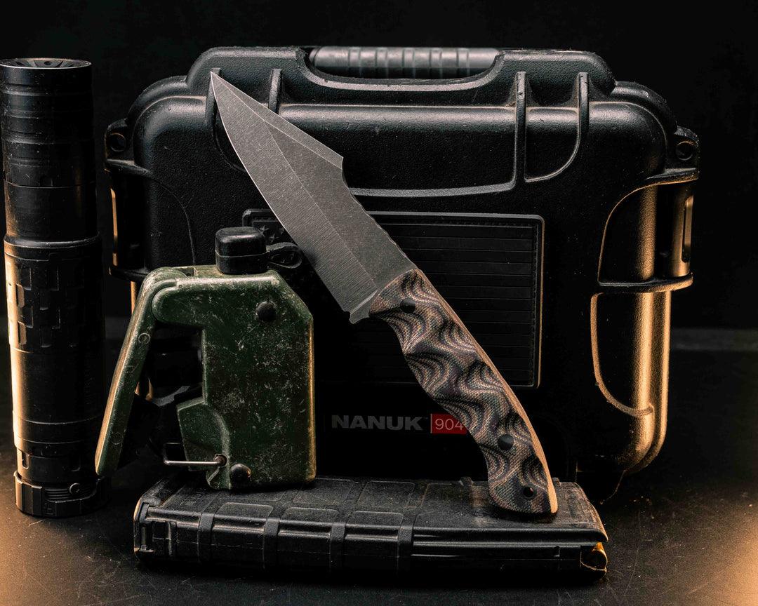 Widow Maker- Python Canvas Micarta, CF Pins, CF Lanyard Pin, Textured Grip