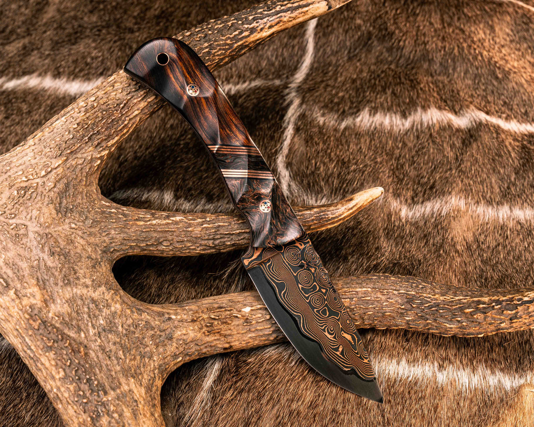 Cavner- Baker Forge CopperMai Raindrop Ni Shim- Copper Dark Matter Carbon, Black G10 and Copper Pin Striping, Copper Dark Matter Carbon Split, Desert Ironwood, Copper Patriot Mosaic Pins, Copper Lanyard Pin, Textured Grip