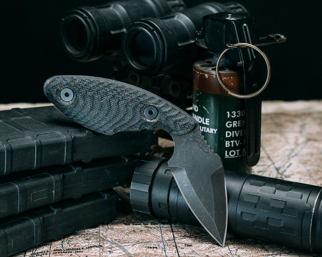 IWB Dagger - Black Canvas Micarta, Allen Bolts, Rippled Grip