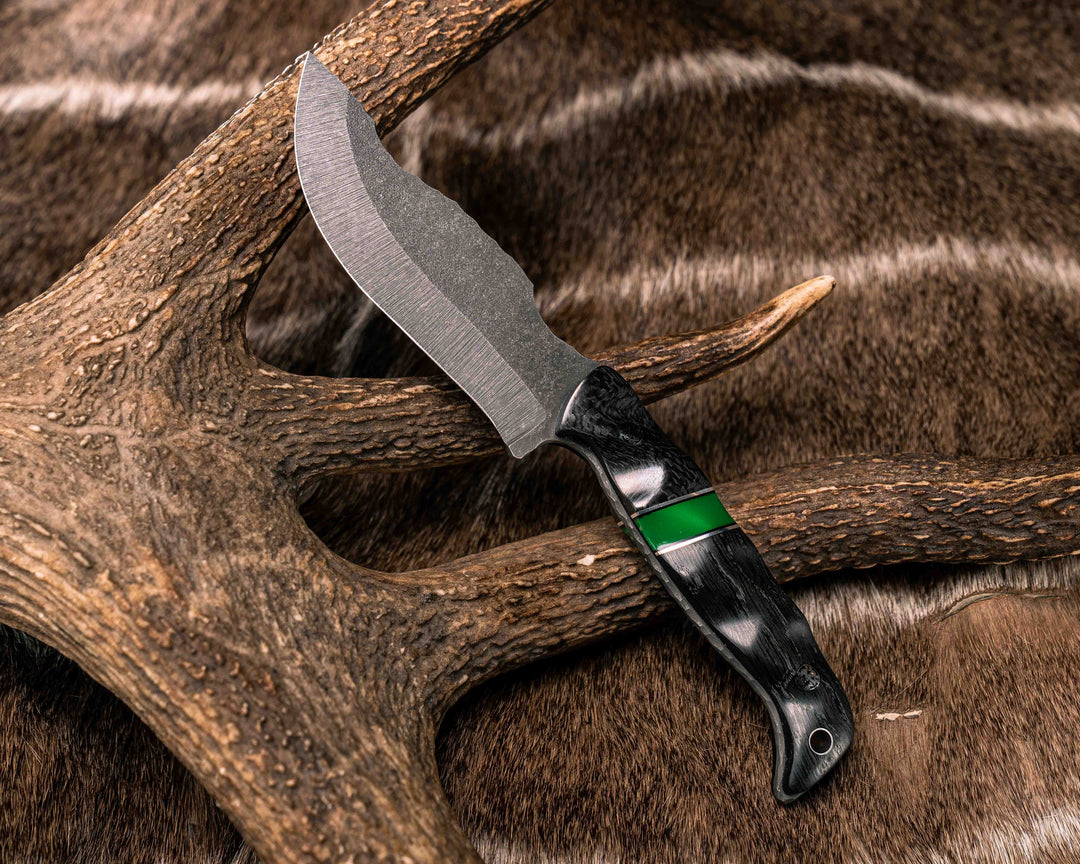 OG Skinner- Carbon, Aluminum and Black G10 Pin Striping, Green Glow Resin Split, Ancient Bog Oak, Mosaic Pins, Silver Lanyard Pin, Textured Grip, Exposed Teng, Full Spin Rock Work