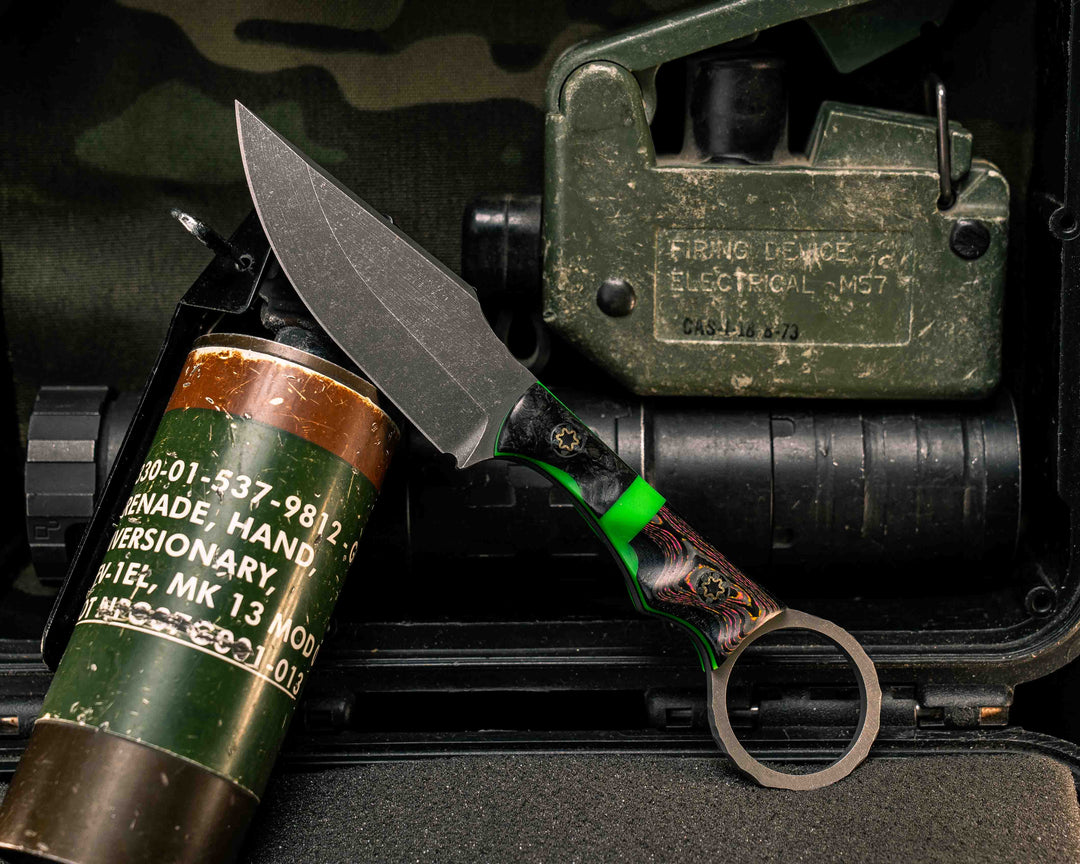 Jaq- Green Glow Marbled Carbon, Glow Resin Split, Flow Party Camo Carbon, Mosaic Pins, Textured Grip