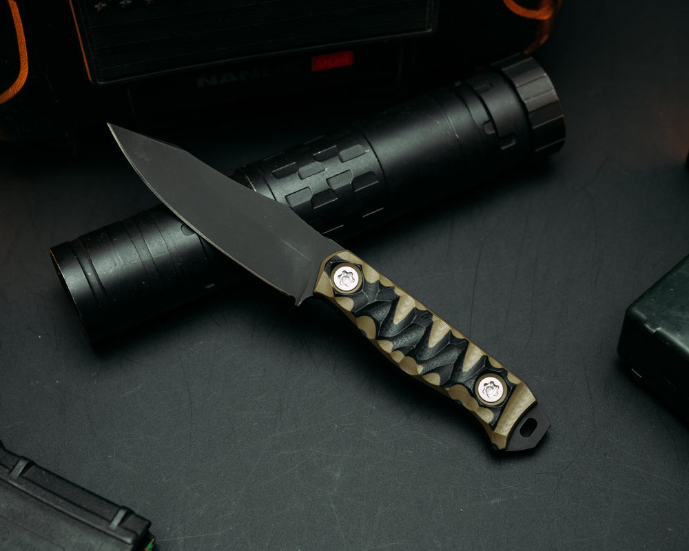 Field Knife Jr - Black & OD Green G10, Armor Black Cerakote, Ti Torx Bolts, Chaos Grip