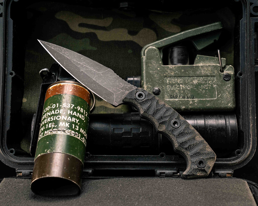 4" HUMINT - Black/OD Green Canvas Micarta, Allen Bolts, Textured Grip