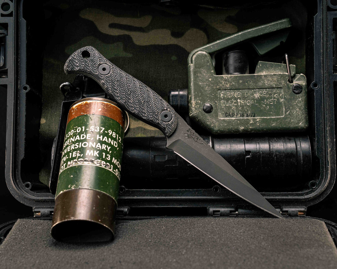 Congressman - Black Canvas Micarta, Allen Bolts, Textured Grip, Closed Tang Lanyard Hole