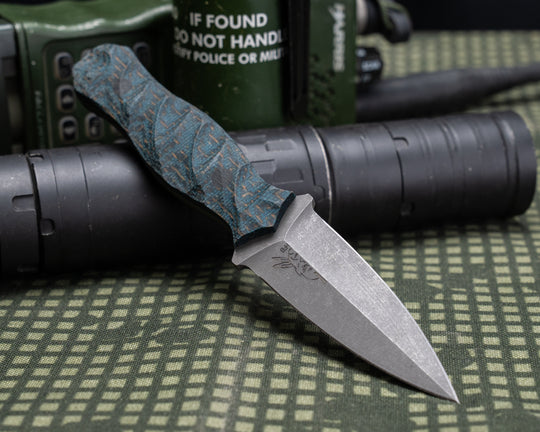 Pulse Checker- Kamari Burlap Micarta, Black Canvas Micarta Pins, Chaos Grip