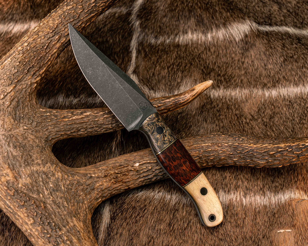 Crow Scalper- Gold Dark Matter Carbon, Black G10 and Brass Pin Striping, Snakewood Split, Rams horn, CF Pins, CF Lanyard Pin, Smooth Grip
