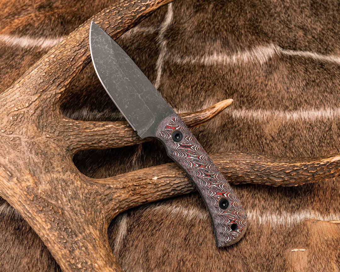 Cavner- Snow Fire Carbon, Allen Bolts, Textured Grip