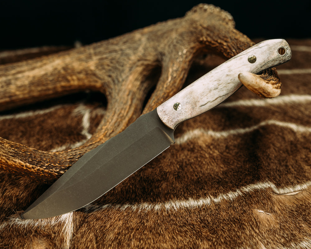 Crow Scout Drop Point - Mosaic Pins, Brass Lanyard Pin, Contoured Grip