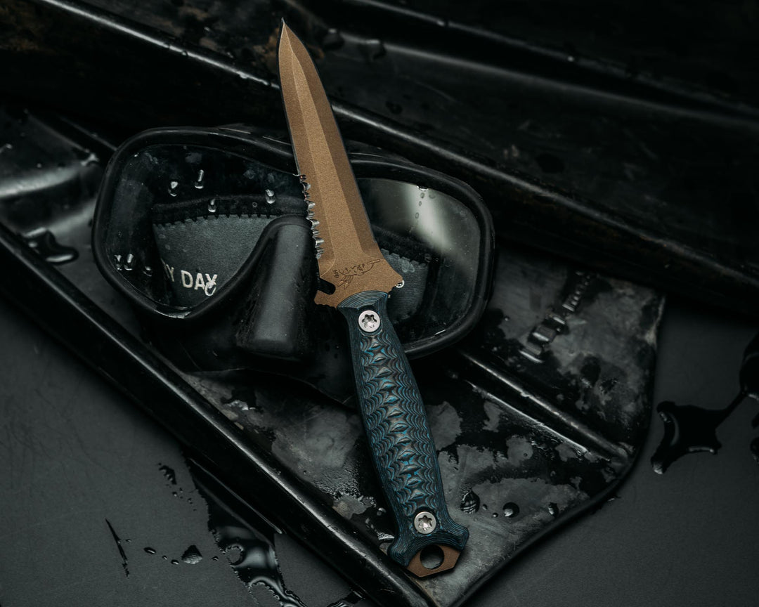 Dive knife- Arctic Storm Carbon, Midnight Bronze Cerakote, Ti Torx Bolts, Iron Grip