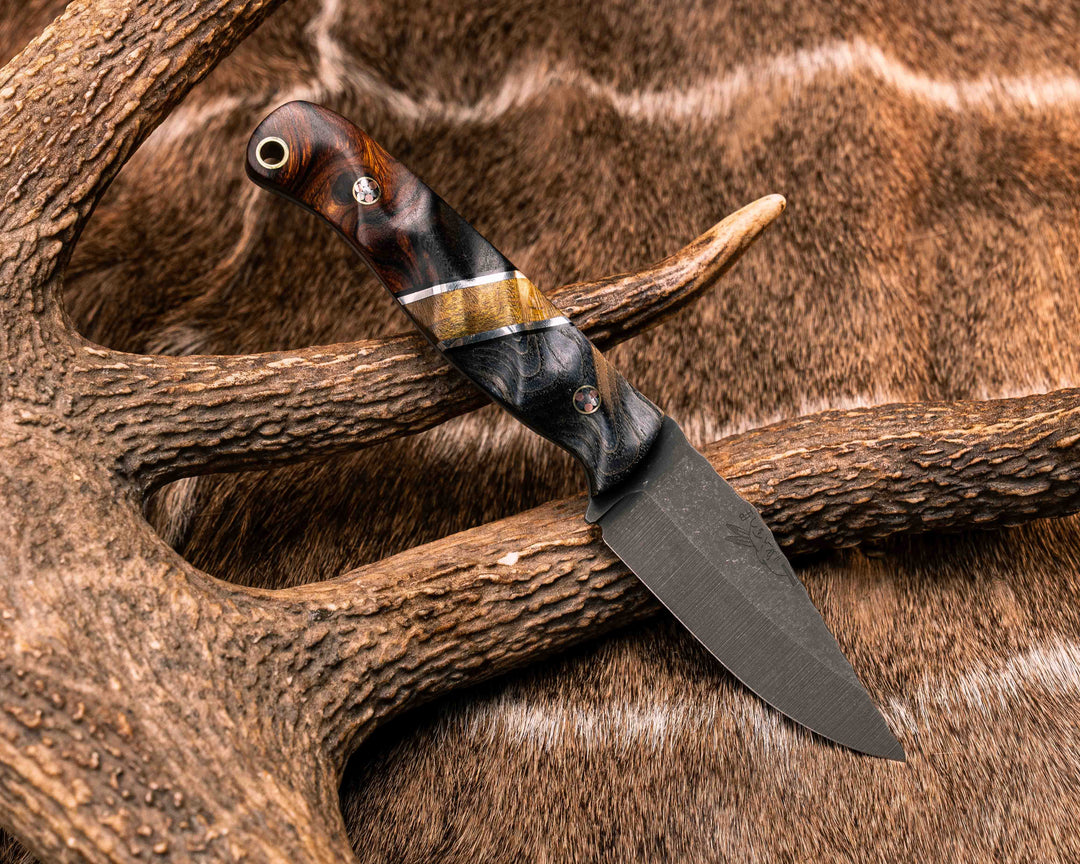Crow Cub- Dyed White Oak, Black G10 and Aluminum Pin Striping, Dyed Maple Split, Desert Ironwood, Mosaic Pins, Brass Lanyard Pin, Textured Grip