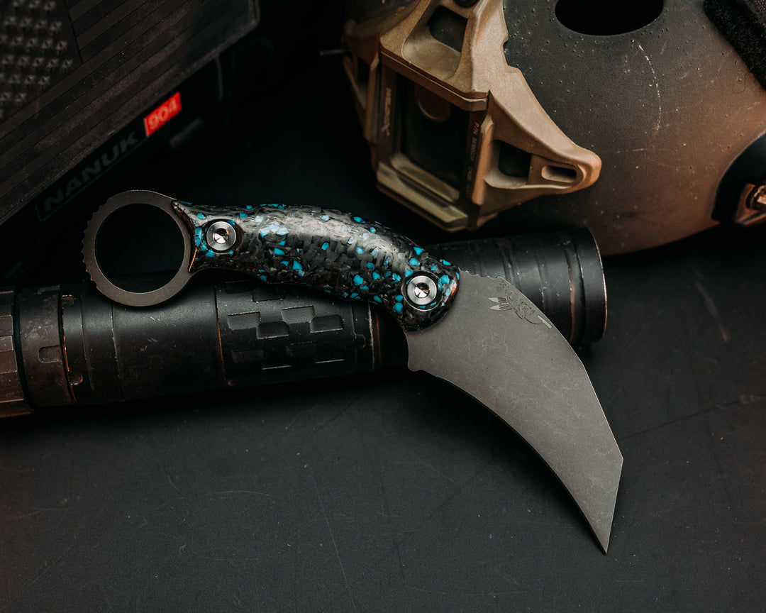 Karambito- Turquoise Rocky Wave Carbon, Allen Bolts, Textured Grip