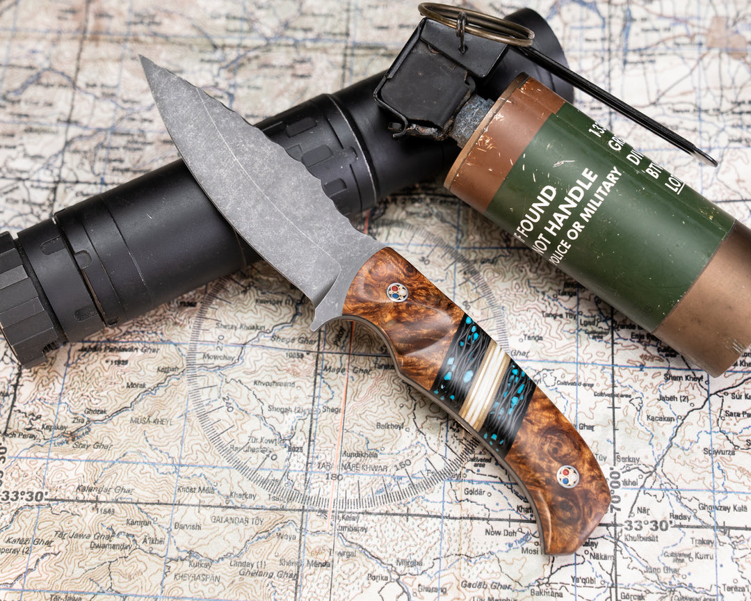 Ishi - Amboyna Burl, Black G10, OD Green G10, Brass and Coyote G10 and White G10 Pin Striping, Turquoise Rocky Wave Carbon Split, Patriot Mosaic Pins, Contoured Grip
