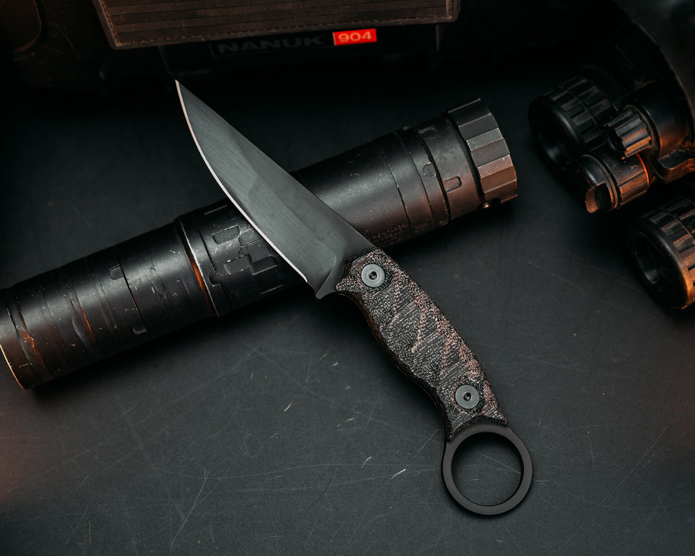 Osoraku 3" Mini - Black Canvas Micarta, Armor Black Cerakote, Allen Bolts, Chaos Grip.