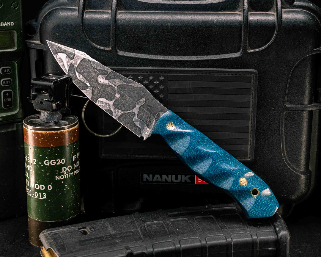 Field Knife - Admiral Blue Jute Micarta, Mosaic Pins, Brass Lanyard Pin, Textured Grip