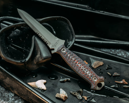 Dive Knife- Nebula Carbon, Steel Grey Cerakote, Ti Torx Bolts, Iron Grip
