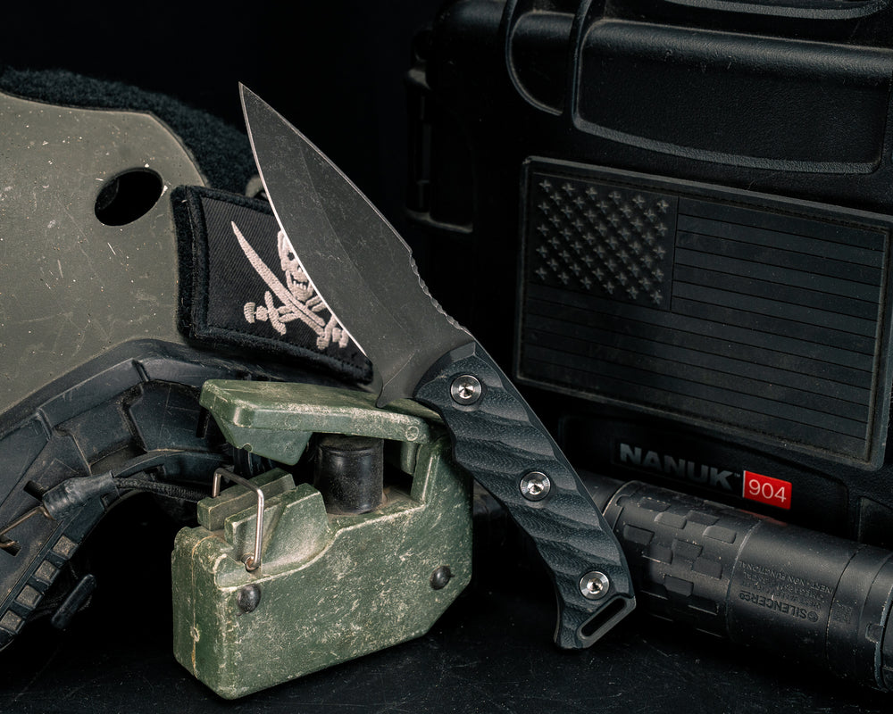 Ishi- Black G10, Ti Allen Bolts, Textured Grip