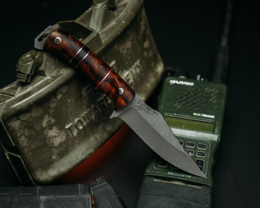 Tosahwi - Desert Ironwood, Black & Red G10 w/ Aluminum Pin Striping, Dark Matter Carbon Split, Mosaic Pins, Contoured Grip.