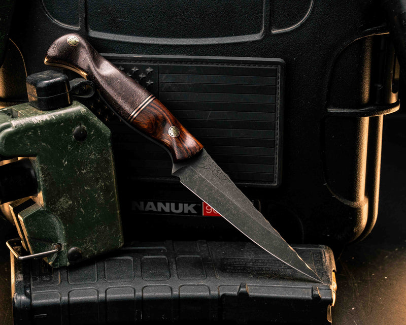 Congressman- Desert Ironwood, Black G10 and Copper Split, Copper Coral Carbon, Mosaic Pin, Textured Grip