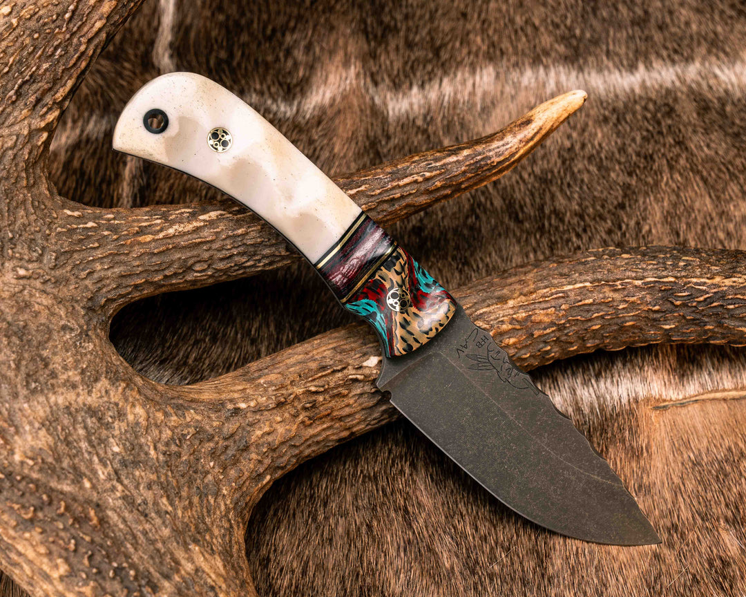 Cav Jr- Crow Carbon, Black G10 and Brass Pin Striping, American Flag Canvas Micarta, Giraffe Bone, Mosaic Pins, CF Lanyard Pin, Textured Grip