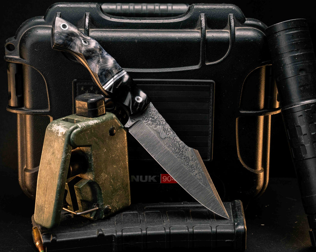 Widow Maker- Bison Horn, Black G10 and Aluminum Split, Dyed Buckeye, Mosaic Pins, Aluminum Lanyard Pin, Textured Grip