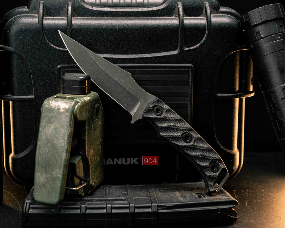 Tosahwi- Black Canvas Micarta, Allen Bolts, Textured Grip