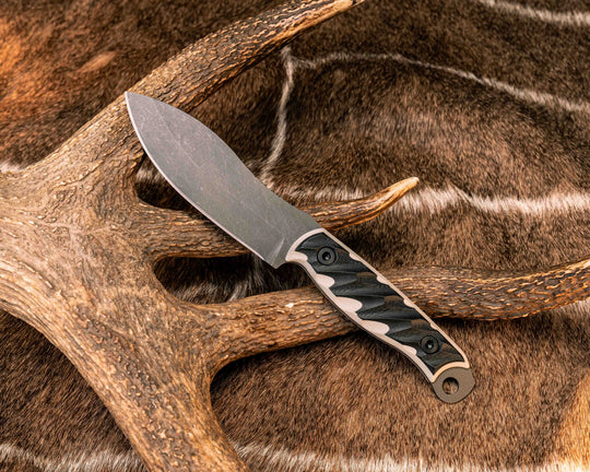 Hunter Skinner - Black/White G10, Allen Bolts, Textured Grip