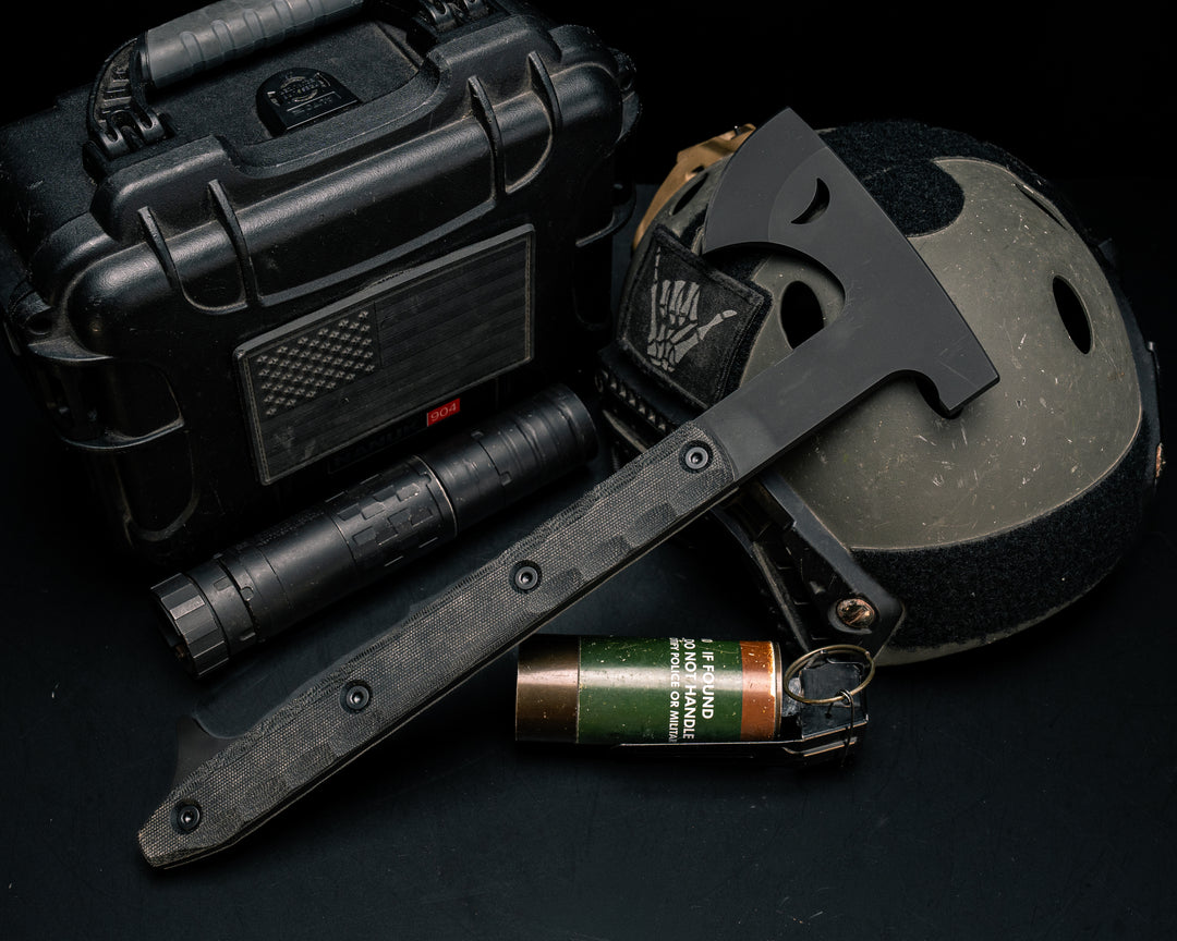 Howler Hawk- Black Canvas Micarta, Armor Black Cerakote, Allen Bolts, Smooth Grip