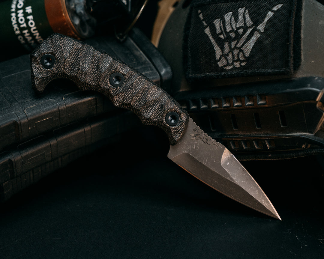 3" HUMINT - Black Canvas Micarta, Allen Bolts, Chaos Grip.