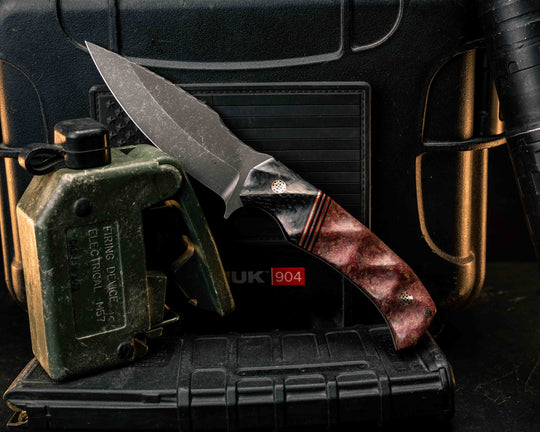 Ishi - Carbon Fiber, Black G10, Cherry G10 and Brass Split, Dyed Kitanche, Mosaic Pins, Textured Grip