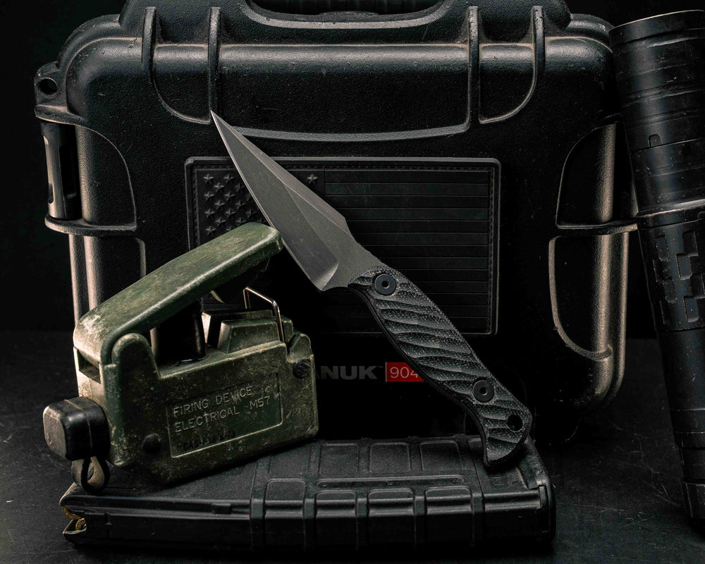 Gulo Gulo- Black Canvas Micarta, Allen Bolts, Textured Grip