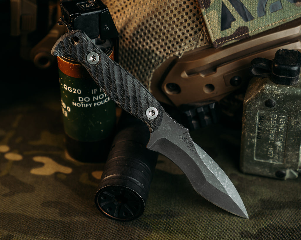 Extremis MK1- Black Canvas Micarta, Allen Bolts, Hollow Lanyard Hole, Iron grip