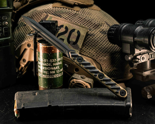 OSS Spike - Black/OD Green G10, DLC Coating, Allen Bolts, Textured Grip