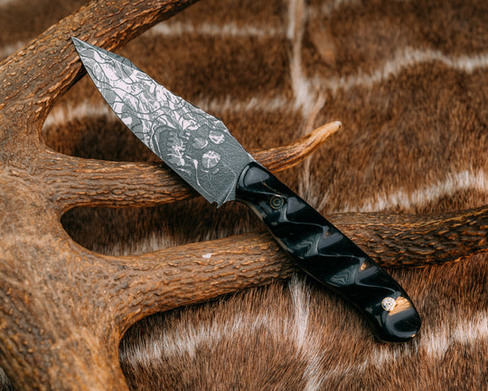 Field Knife (CruWear)- Rams Horn, Mosaic Pins, Textured Grip