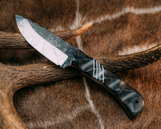 Cavner- Dyed Redwood, Black G10, Charcoal G10, White G10 and Aluminum Split, Mosaic Pins, CF Lanyard Pin, Textured Grip