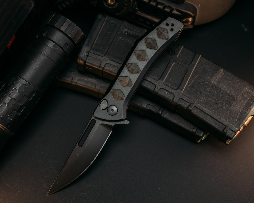 Custom Kwaiken Folder - Camo Carta G-Carta Inlay, Anodized Black Handle, Black Nitride Blade, Textured Grip, Deep Carry Pocket Clip