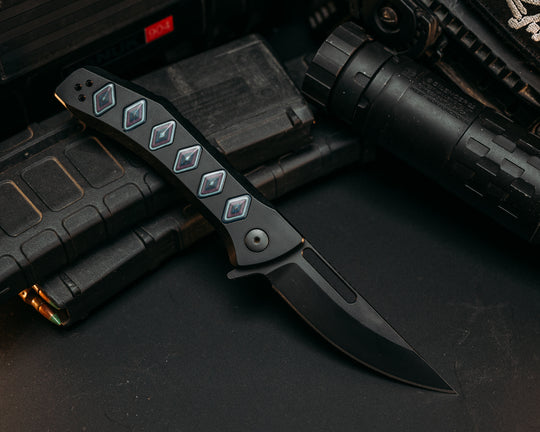 Custom Kwaiken Folder - Damtamium Camo Quartz Inlay, Anodized Black Handle, Black Nitride Blade, Textured Grip, Deep Carry Pocket Clip