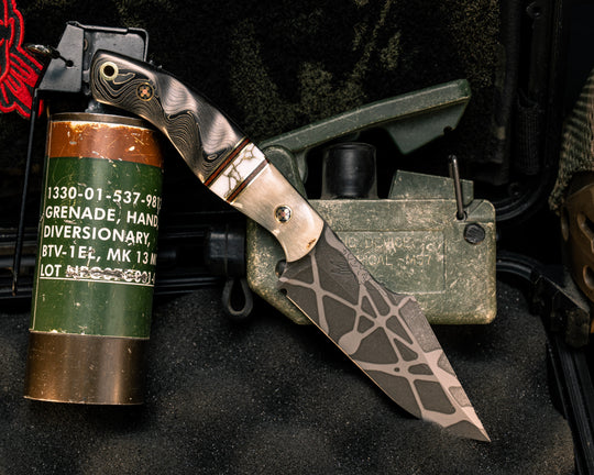 Widow Maker JR- Rams Horn, Brass, Black G10 and Brown Canvas Micarta Pin Striping, White with Gold Web Tru-stone Split, Gold Camo Carbon, Mosaic Pins, Brass Lanyard Pin, Textured Grip