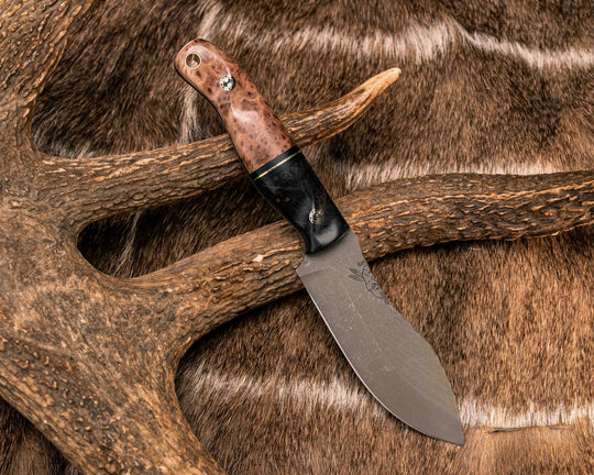 Skinner Jr- Dyed amboyna, Black G10 and Brass Split, Thoya, Mosaic Pins, Brass Lanyard Pin, Textured Grip