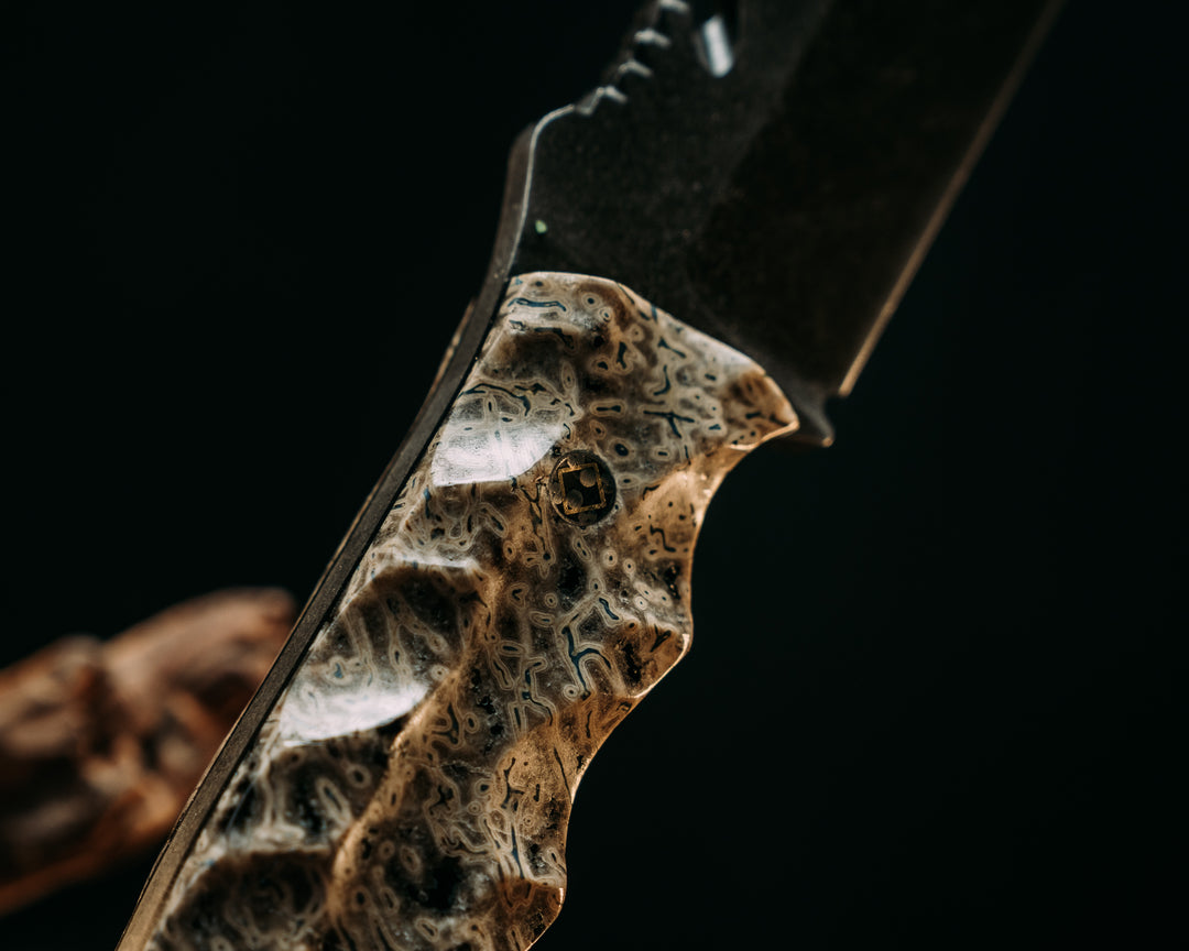 Notched Wire Cutter Breacher Gen 3- Dinosaur Bone, Mosaic Pins, CF Lanyard Pin, Textured Grip