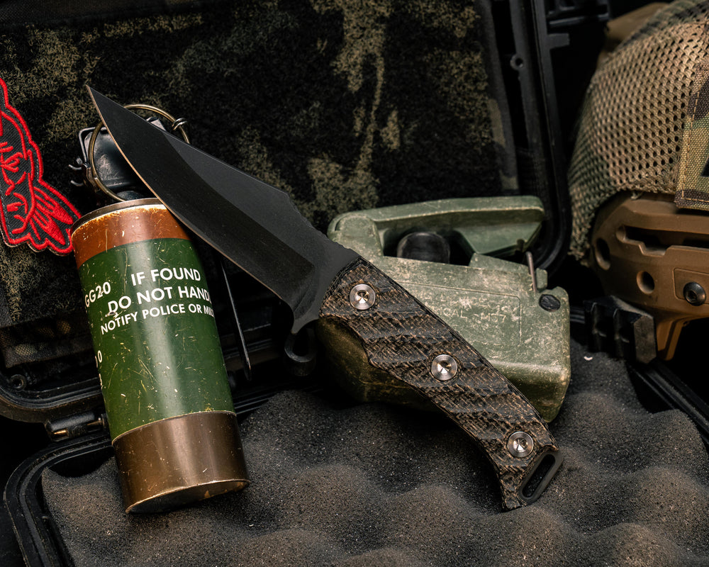 Tosahwi- Black Burlap Micarta, Armor Black Cerakote, Ti Allen Bolts, Textured Grip